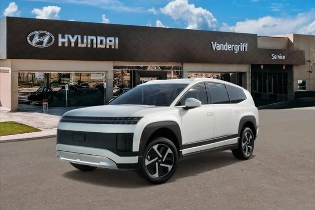 2026 Hyundai Ioniq photo 1