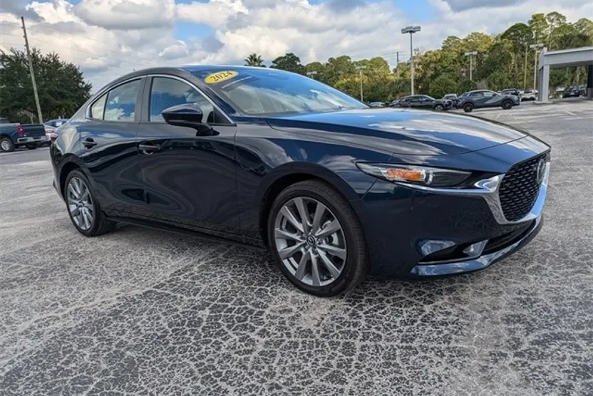 2025 Mazda Mazda3 2.5 s Preferred photo 1