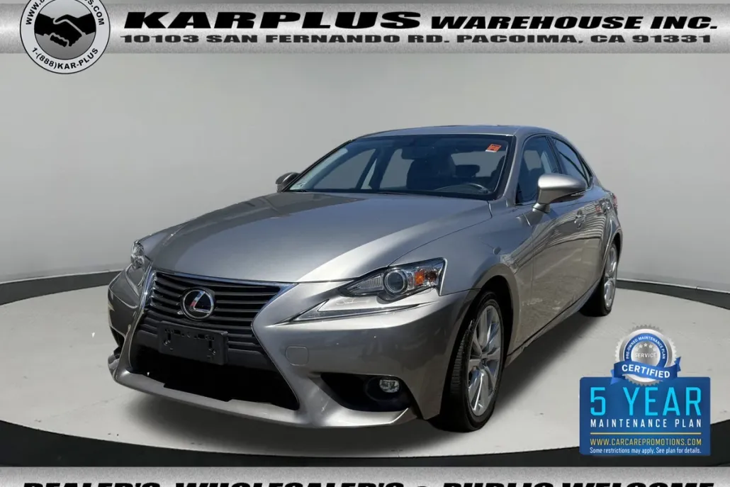 2016 Lexus IS 200t photo 1