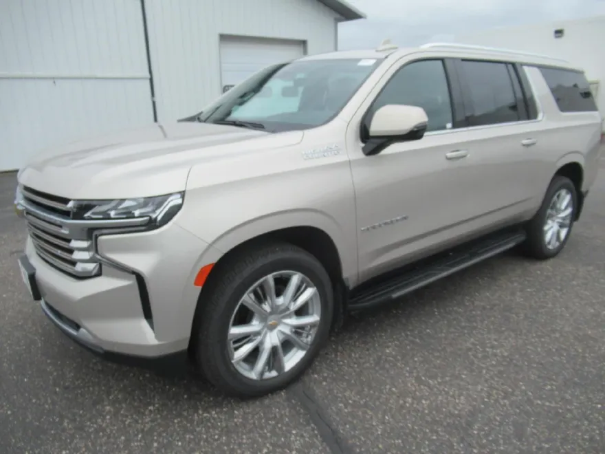 2021 Chevrolet Suburban High Country photo 1