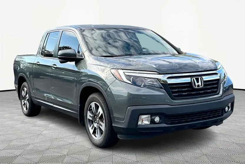 2019 Honda Ridgeline RTL-T photo 1