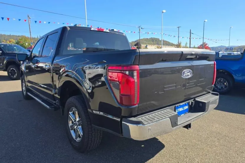 2024 Ford F-150 XLT photo 1