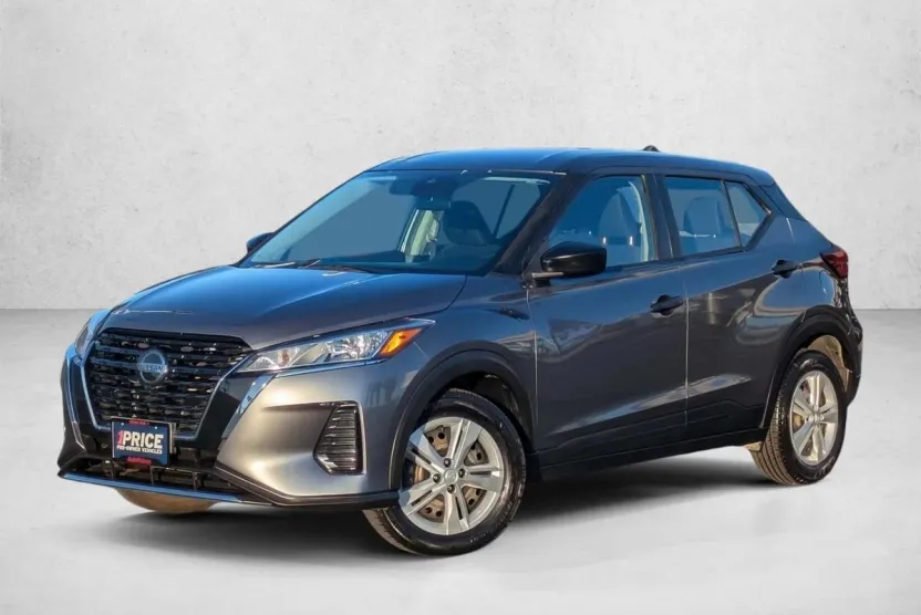 2021 Nissan Kicks S photo 1