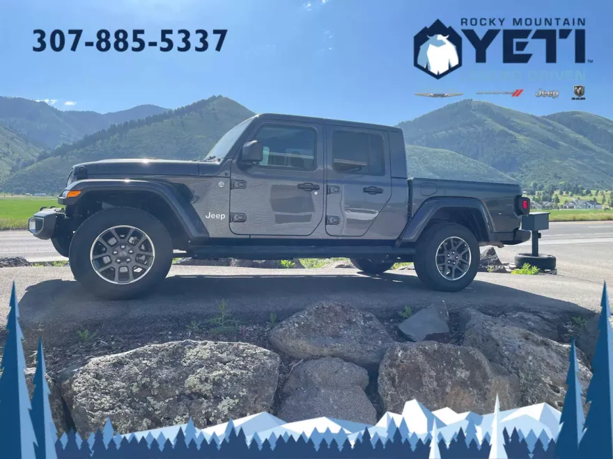 2023 Jeep Gladiator Overland photo 1