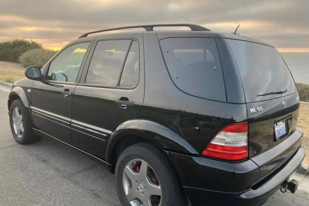 2000 Mercedes Benz ML 55 AMG photo 1