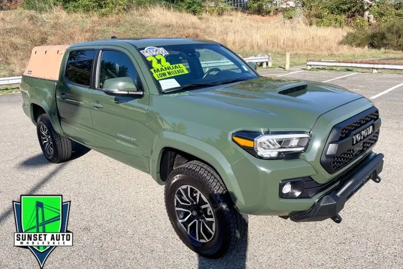 2022 Toyota Tacoma TRD Sport photo 1