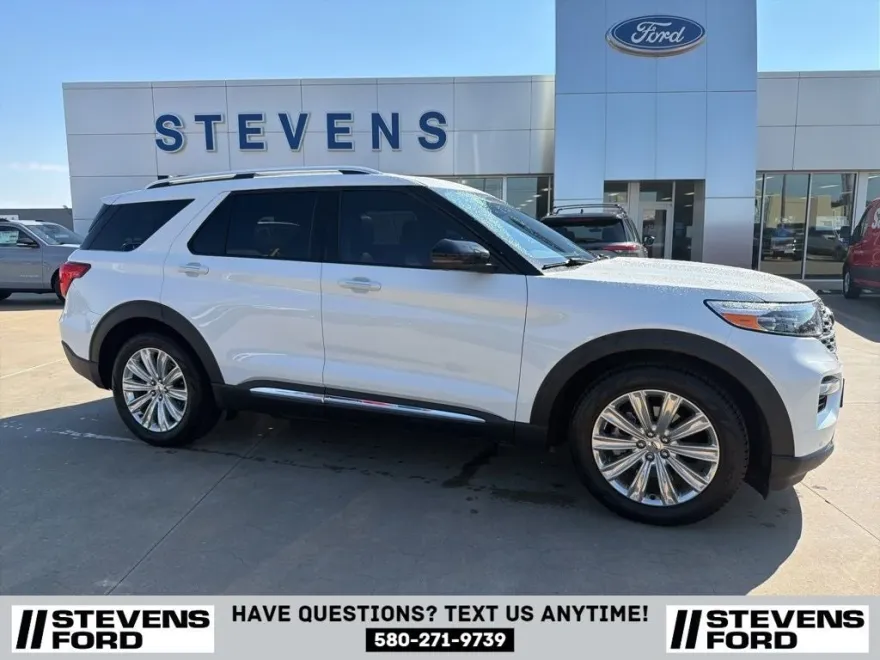 2020 Ford Explorer Limited photo 1