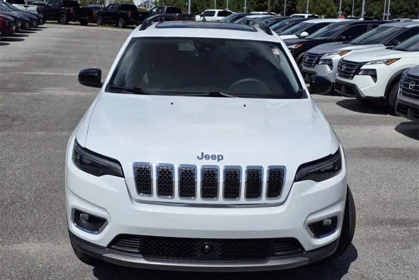 2022 Jeep Cherokee Limited photo 1
