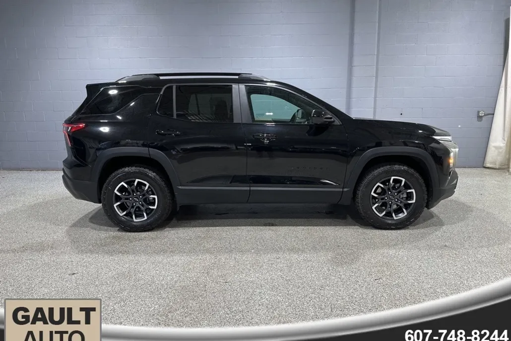 2025 Chevrolet Equinox ACTIV photo 1