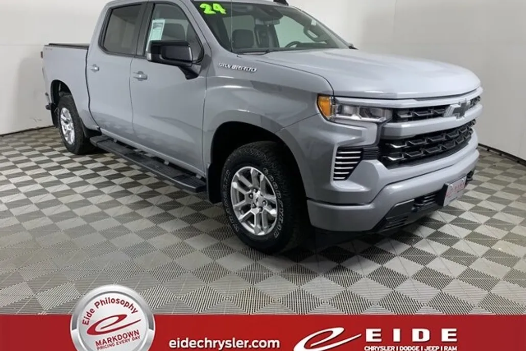2024 Chevrolet Silverado 1500 RST photo 1