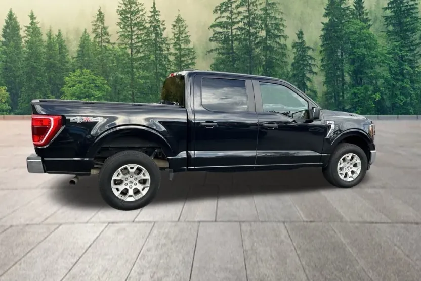 2023 Ford F-150 XLT photo 1