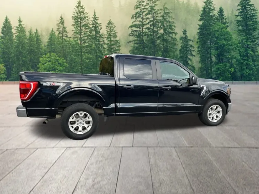2023 Ford F-150 XLT photo 1