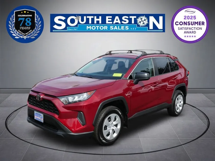 2020 Toyota RAV4 LE SE photo 1