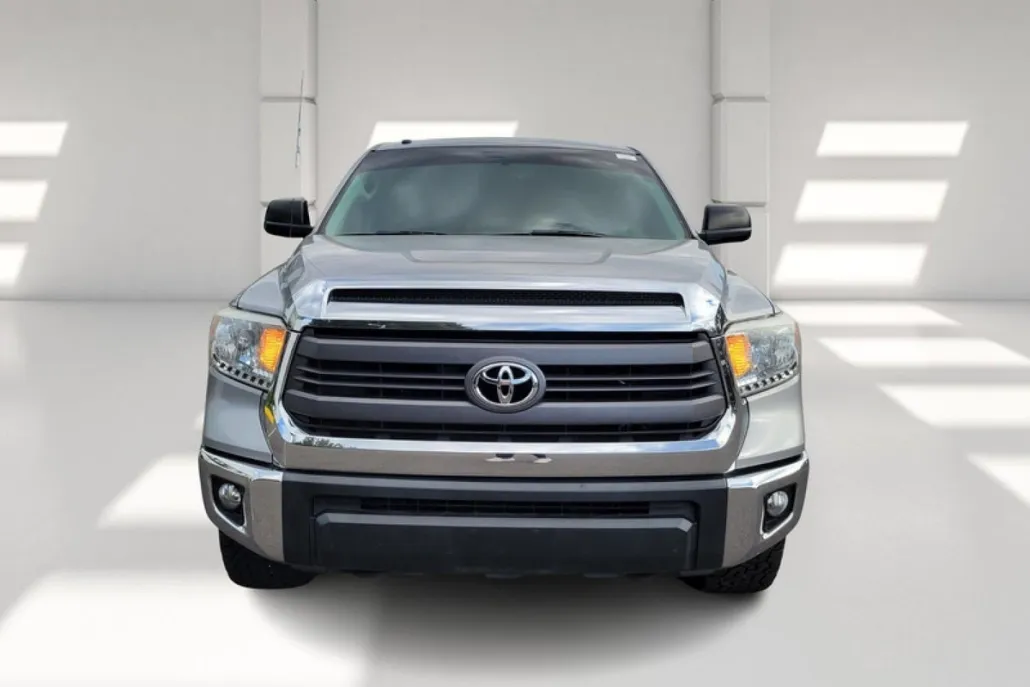 2015 Toyota Tundra SR5 Grade photo 1