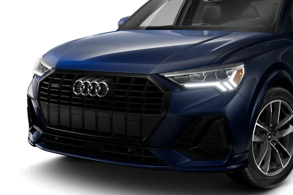 2025 Audi Q3 45 TFSI S line Premium photo 1