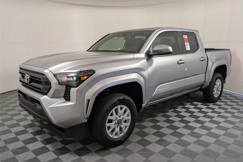 2025 Toyota Tacoma SR5 photo 1