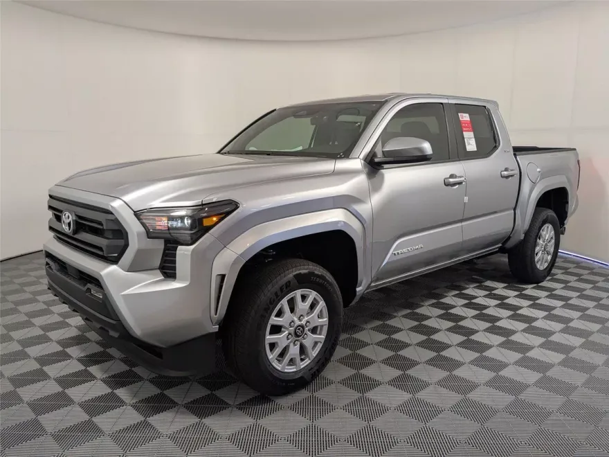 2025 Toyota Tacoma SR5 photo 1