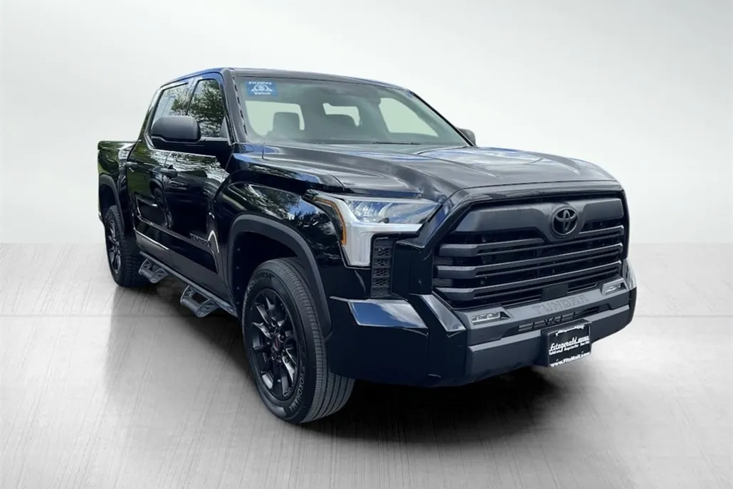 2023 Toyota Tundra SR5 photo 1