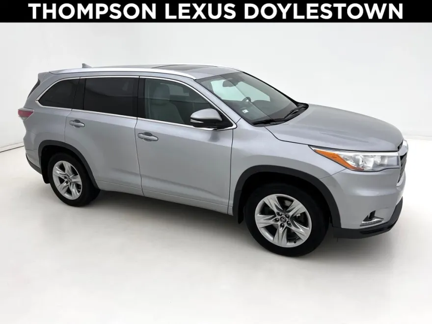 2016 Toyota Highlander Limited photo 1