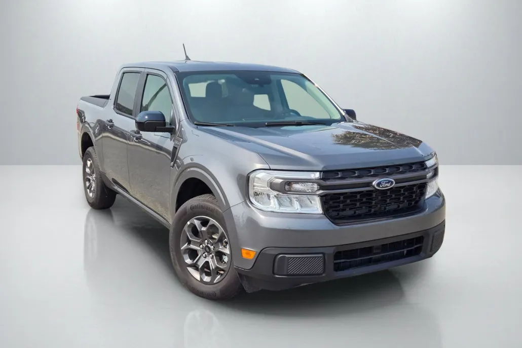 2024 Ford Maverick XLT photo 1