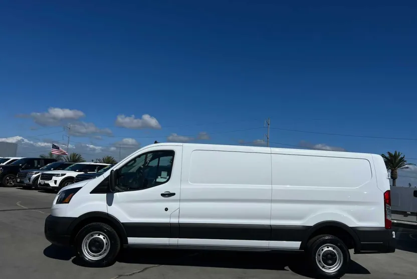 2022 Ford Transit photo 1
