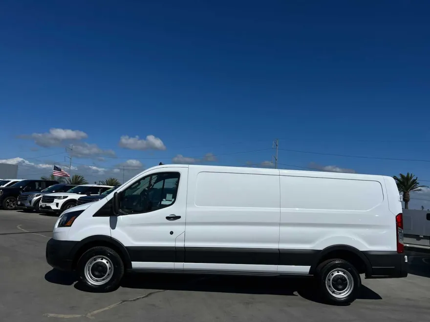 2022 Ford Transit photo 1