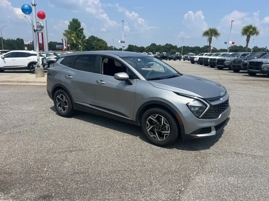 2023 Kia Sportage LX photo 1