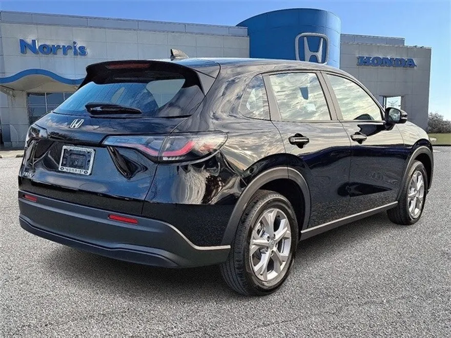 2025 Honda HR-V LX photo 1