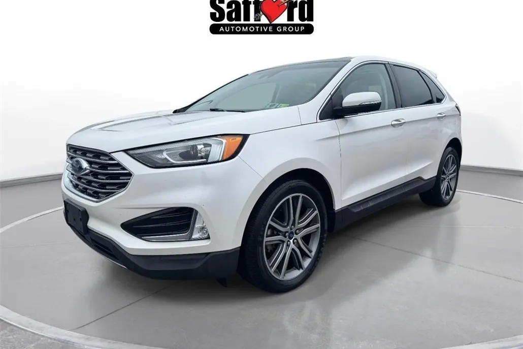 2019 Ford Edge Titanium photo 1