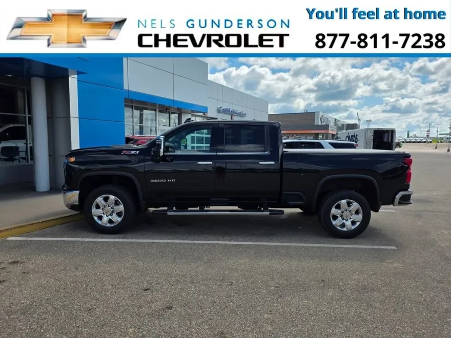 2021 Chevrolet Silverado 3500HD LTZ photo 1