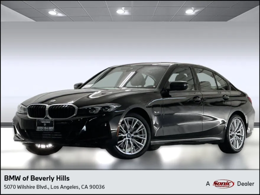 2023 Bmw 330e photo 1