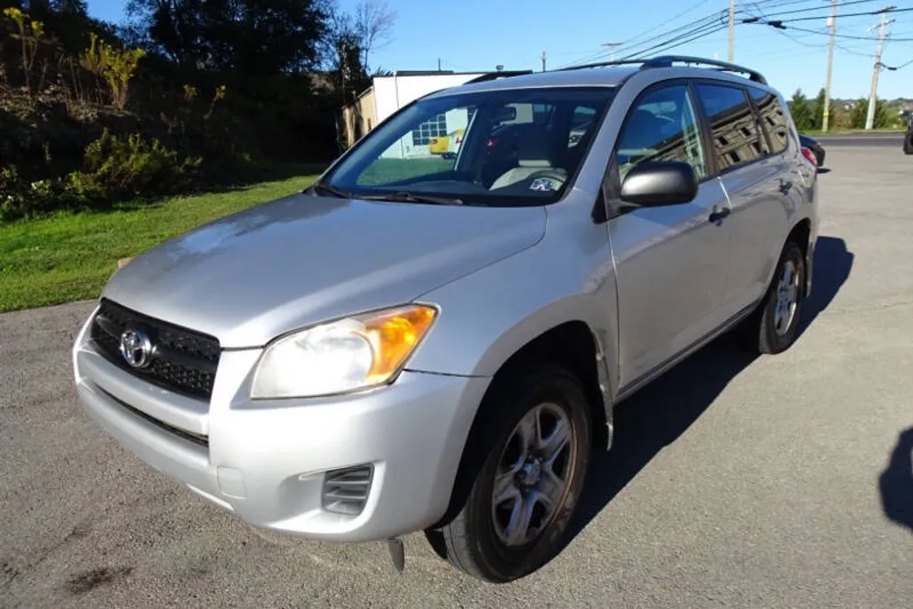 2011 Toyota RAV4 Base photo 1