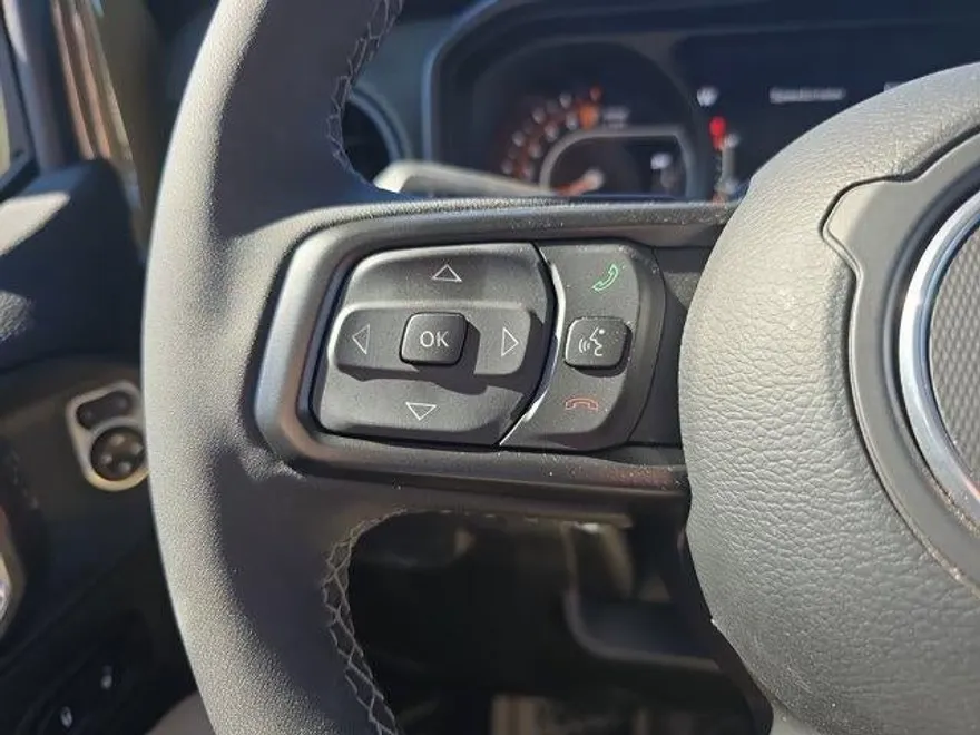 2025 Jeep Gladiator Mojave photo 21