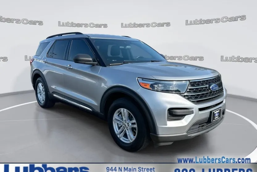 2020 Ford Explorer XLT photo 1