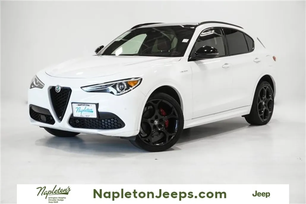 2022 Alfa Romeo Stelvio Ti Sport photo 1