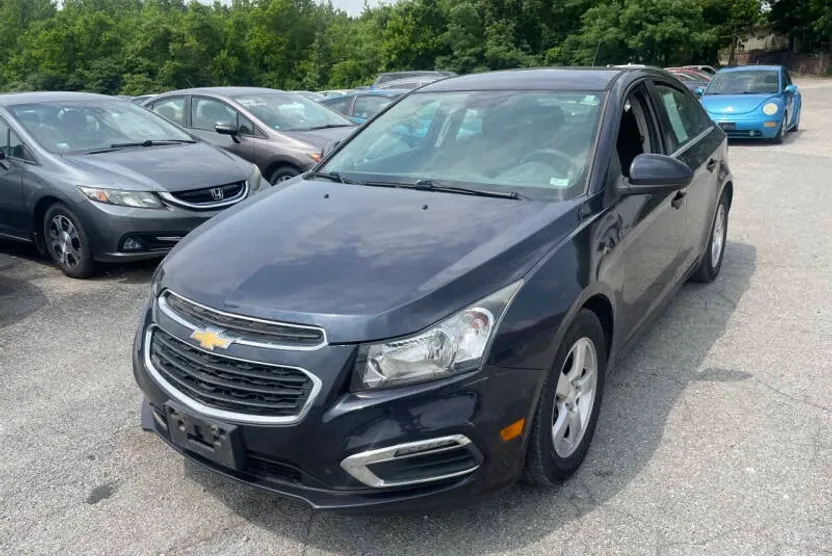 2016 Chevrolet Cruze photo 1