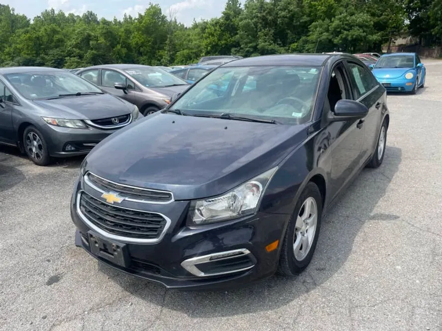 2016 Chevrolet Cruze photo 1