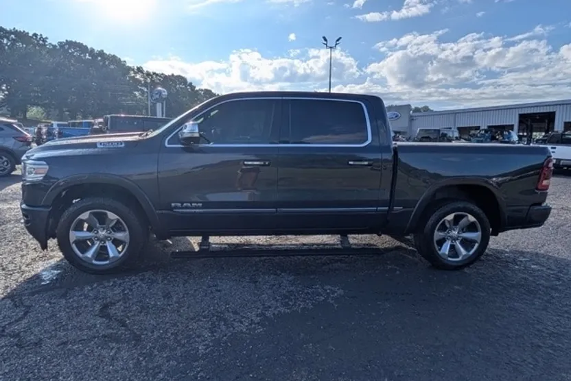 2020 Ram 1500 Limited photo 1