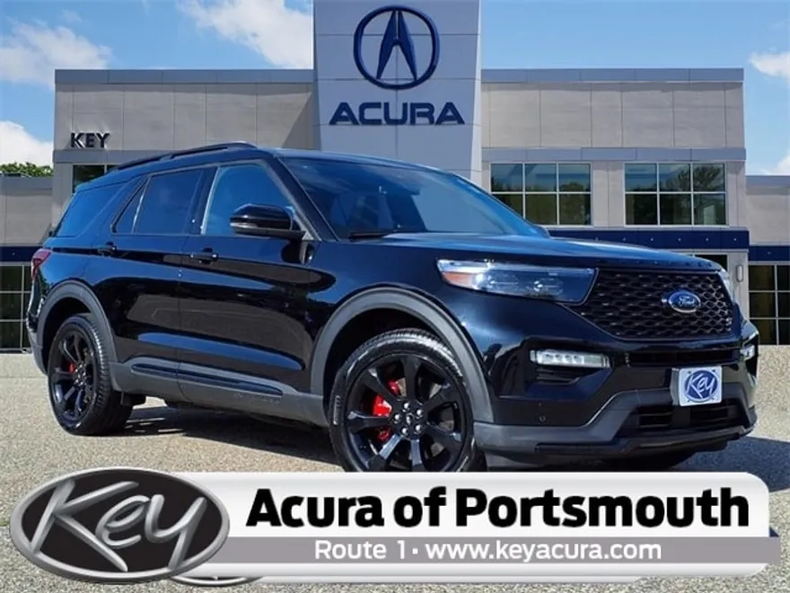 2023 Ford Explorer ST photo 1