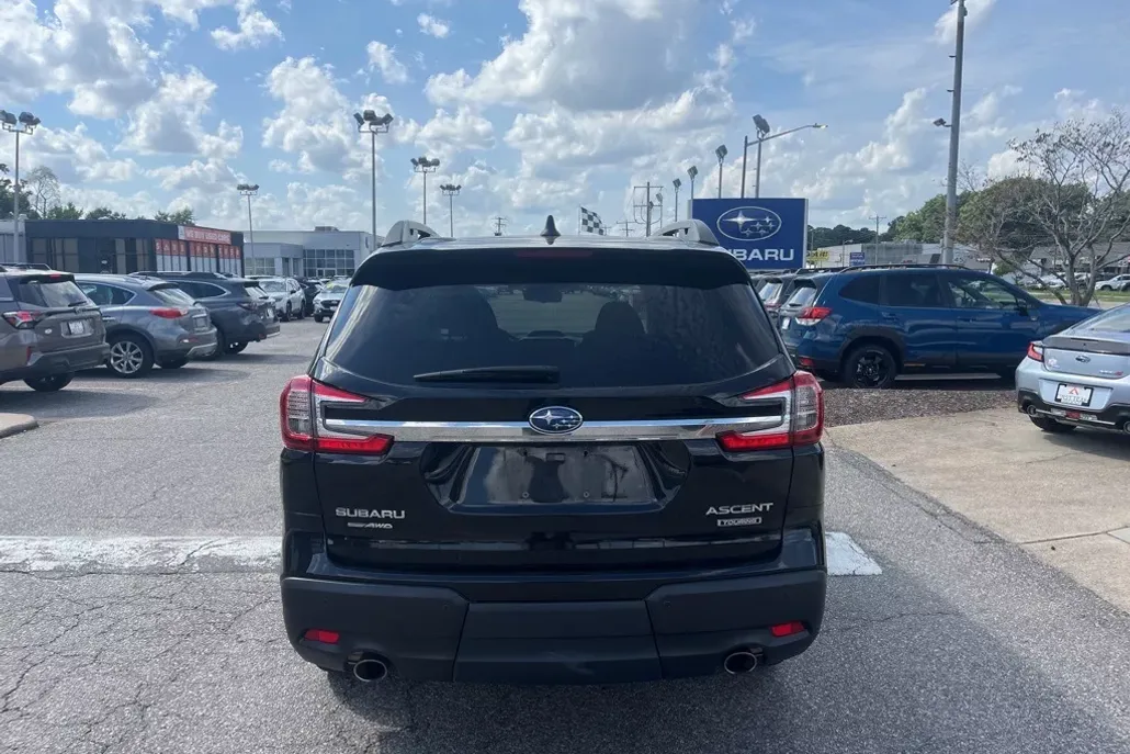 2023 Subaru Ascent Touring photo 1