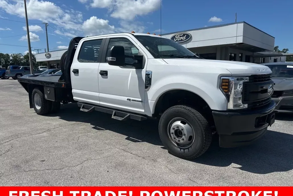 2019 Ford F-350 XL photo 1