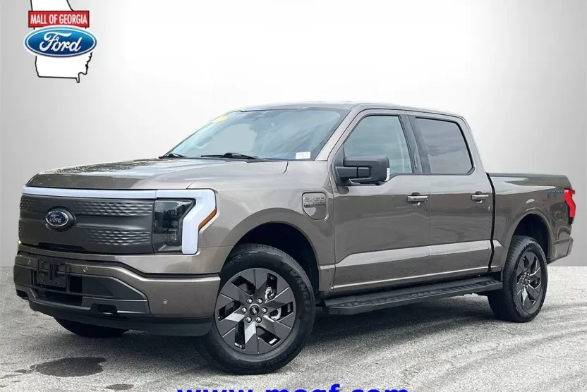 2023 Ford F-150 Lightning XLT photo 1