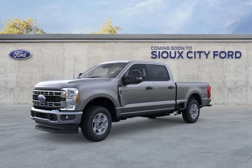 2026 Ford F-250 XLT photo 1