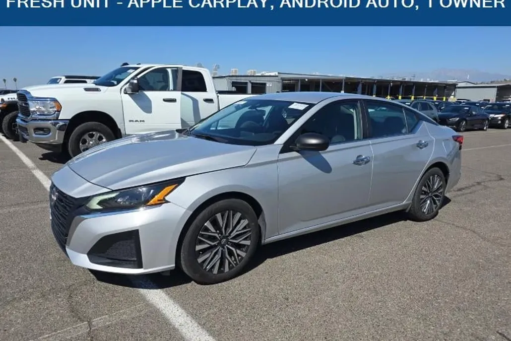 2024 Nissan Altima 2.5 SV photo 1