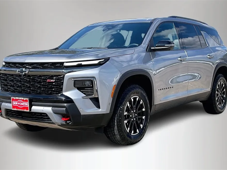 2024 Chevrolet Traverse Z71 photo 1
