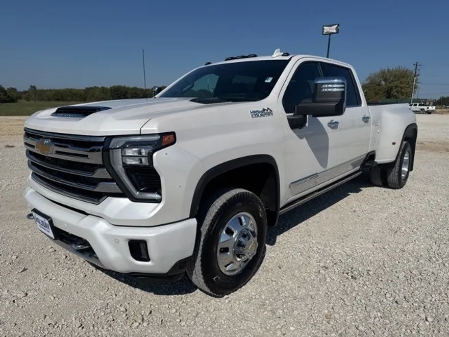 2024 Chevrolet Silverado 3500HD High Country photo 1