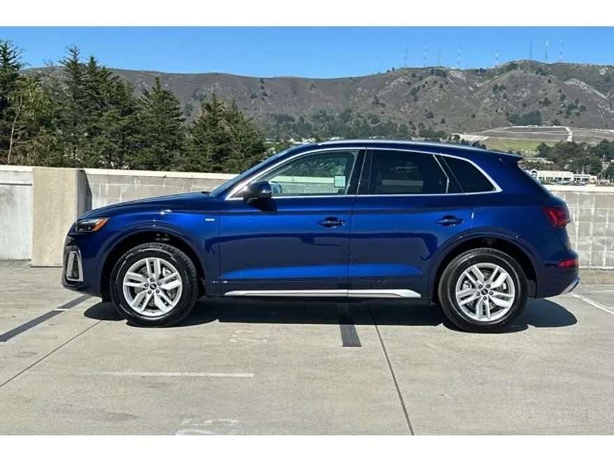 2022 Audi Q5 45 S line Premium photo 1