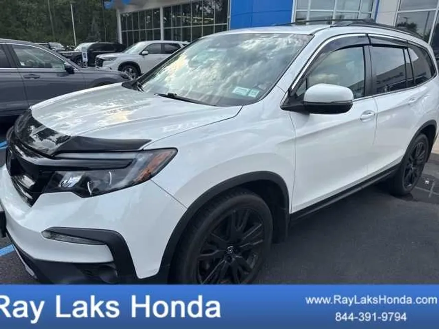 2021 Honda Pilot Special Edition photo 1