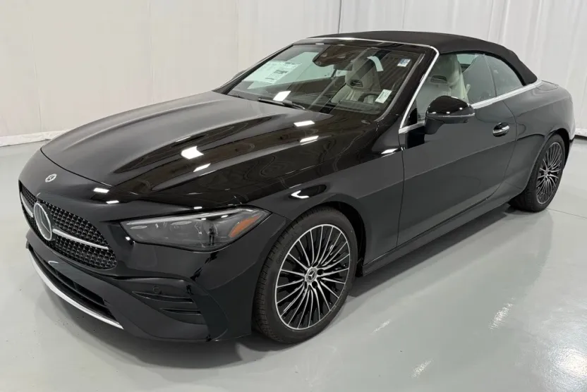 2026 Mercedes Benz CLE 300 4MATIC photo 1