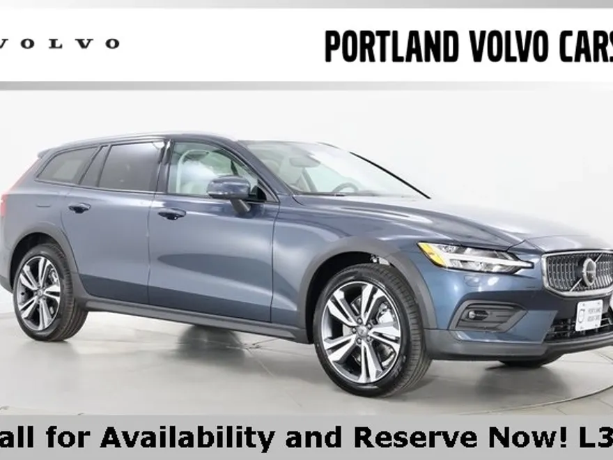 2026 Volvo V60 Cross Country B5 Plus photo 1